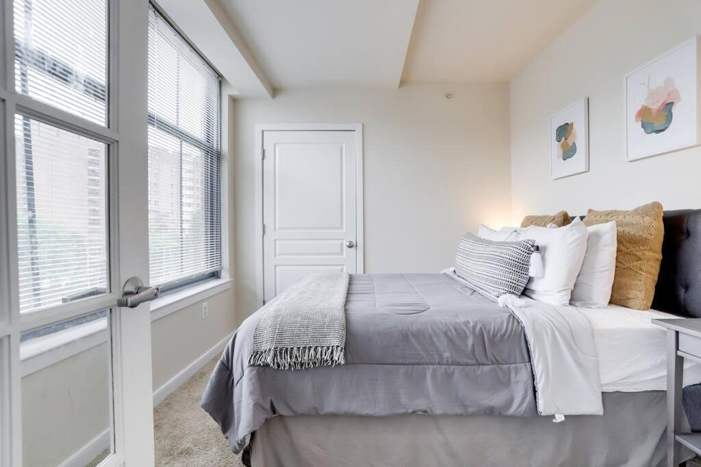 Fantastic 2 Bedroom Condo At Pentagon City Arlington Exterior photo