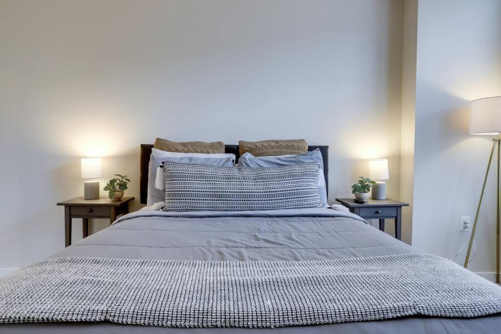 Fantastic 2 Bedroom Condo At Pentagon City Arlington Exterior photo