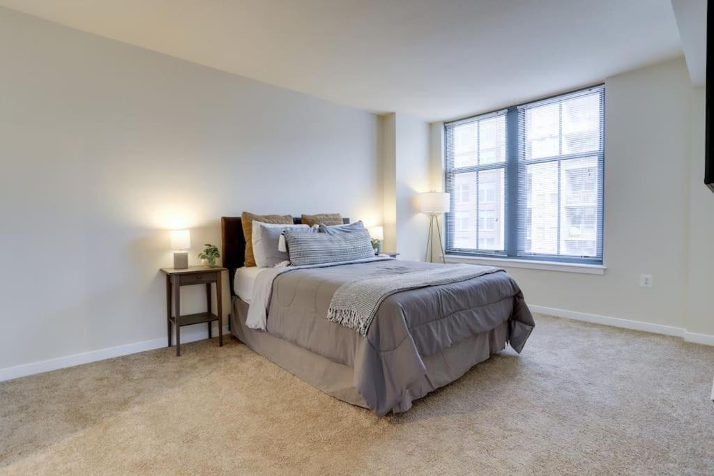 Fantastic 2 Bedroom Condo At Pentagon City Arlington Exterior photo