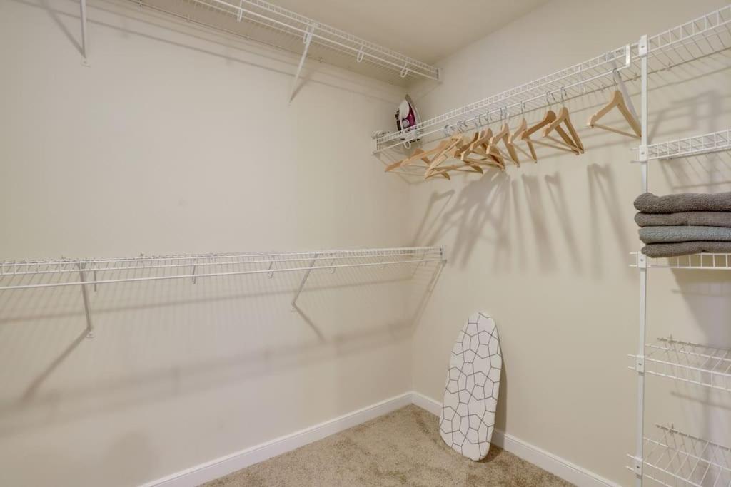 Fantastic 2 Bedroom Condo At Pentagon City Arlington Exterior photo